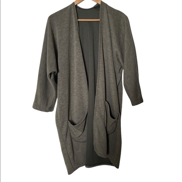 🤓Fabulous grey beige cardigan with pockets. - Picture 1 of 7